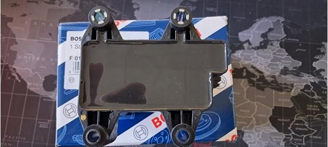BOSCH F01R00A025 Катушка зажигания в наличии Николаев