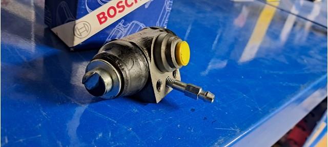 BOSCH F026009235 Цилиндр тормозной колесный рабочий задний в наличии Полтава
