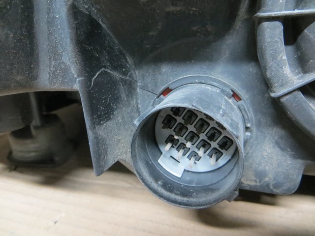 LR015266 Фара правая купить Черкассы