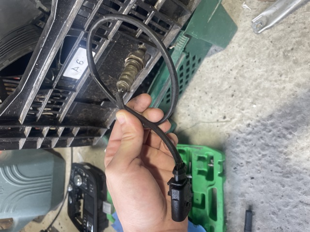 Лямбда зонд после катализатора 06E906265AA VAG
