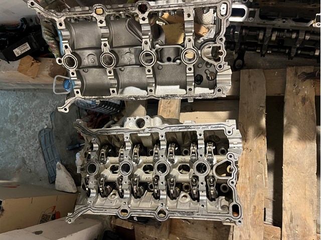 Головка блока цилиндров 06L103064S VAG