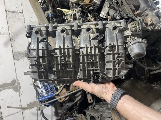 Впускной коллектор 06L133201AS VAG