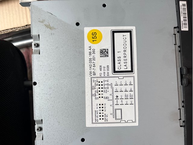 VAG 1K0035186AA Магнитола (радио AM/FM) в наличии Запорожье