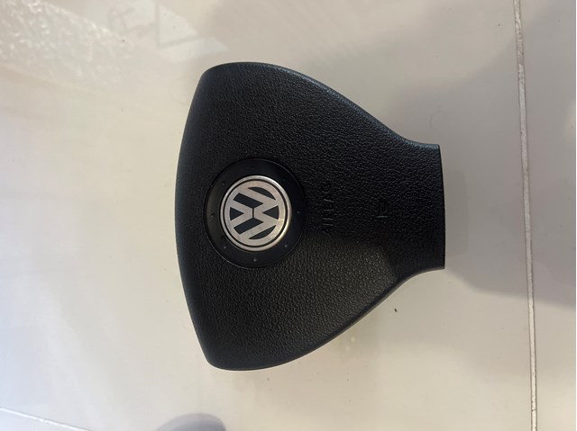Подушка AIRBAG водительская 1K0880201AQ VAG