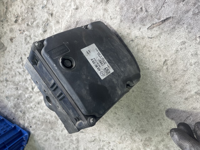 Блок управления ABS 4G0907379H VAG
