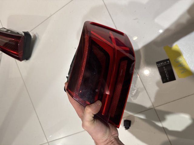 4G5945096E Фонарь задний правый внешний купить Украина