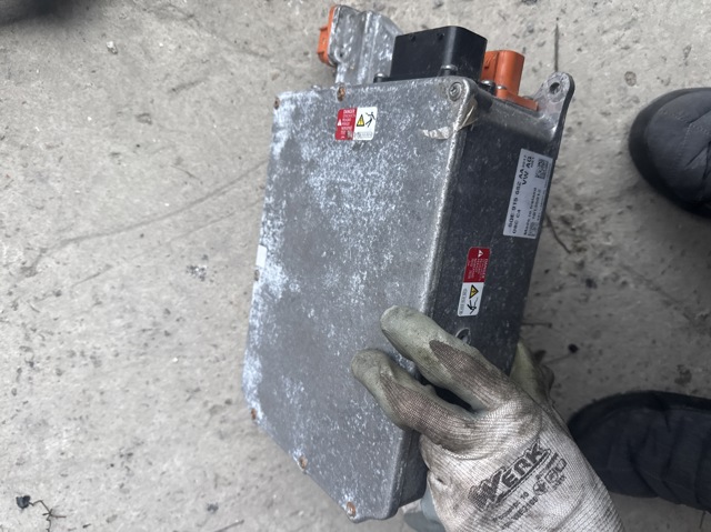 VAG 5QE915682AA в наличии Ужгород