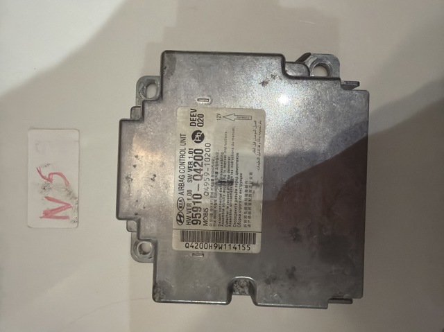 Блок управления airbag 95910Q4200 HYUNDAI