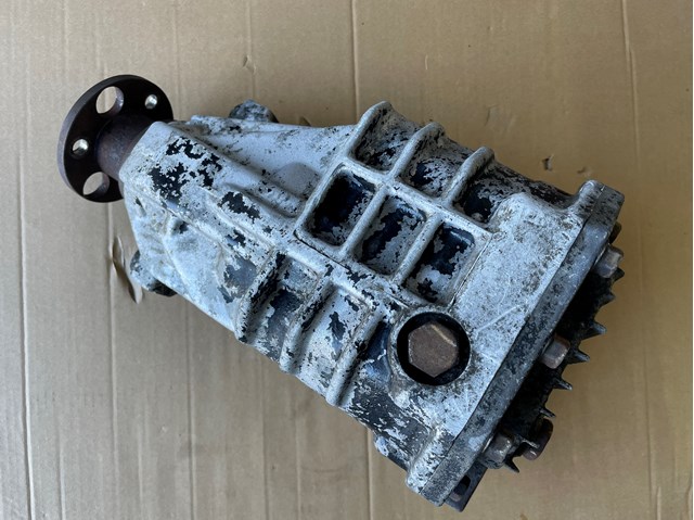 HYUNDAI 5300039001 Редуктор задний в наличии Днепр