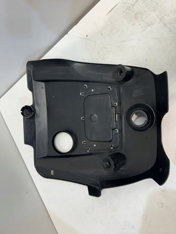 VAG 038103925EK Крышка двигателя в наличии Павлоград