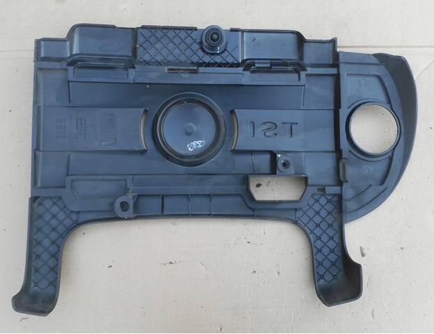 VAG 03C103925AR Крышка мотора декоративная в наличии Житомир