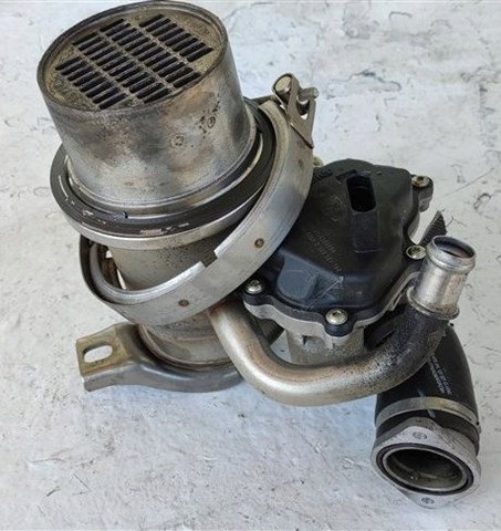 04L131512G VAG Радиатор системы EGR рециркуляции выхлопных газов купить в Житомир