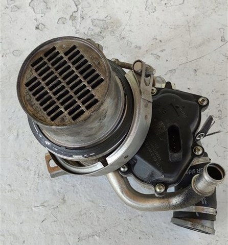 04L131512G Радиатор системы EGR рециркуляции выхлопных газов купить Черкассы