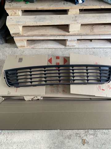 1T0853101B2ZZ VAG Решетка бампера купить в Павлоград