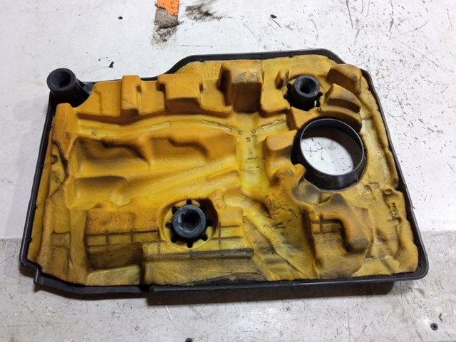 HYUNDAI 292402A781 Крышка двигателя в наличии Одесса