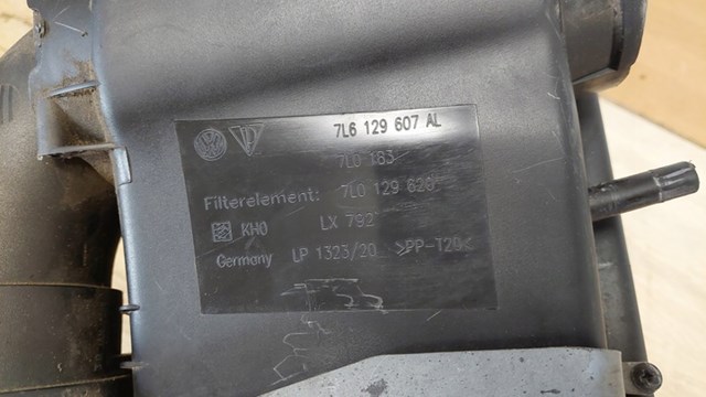 7L6129607AL VAG Корпус воздушного фильтра правый купить в Каменское