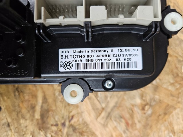 7N0907426BK VAG купить в Львов