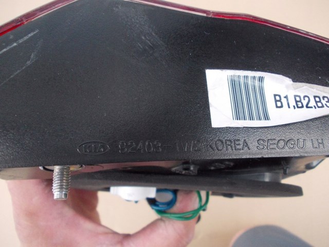 HYUNDAI 924031W2 Фонарь задний левый внутренний в наличии Львов