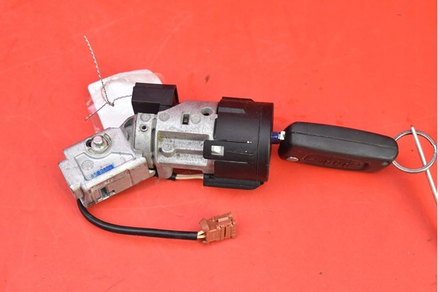 PEUGEOT N0501413 в наличии Кривой Рог