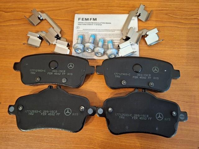 MERCEDES 0064203320 Колодки тормозные задние дисковые в наличии Киев