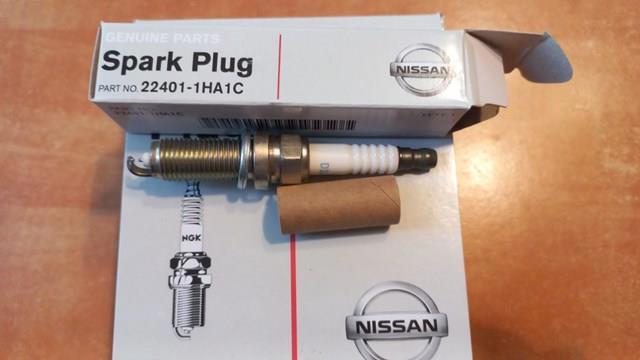 Свечи зажигания 224011HA1C NISSAN