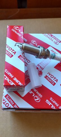 Свечи автомобильные 9091901298 TOYOTA