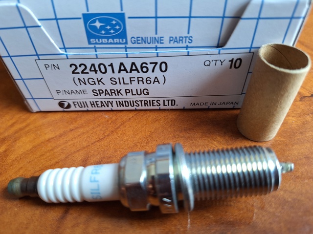 Свеча SILFR6A NGK