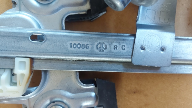 104420302 VAG купить в Одесса