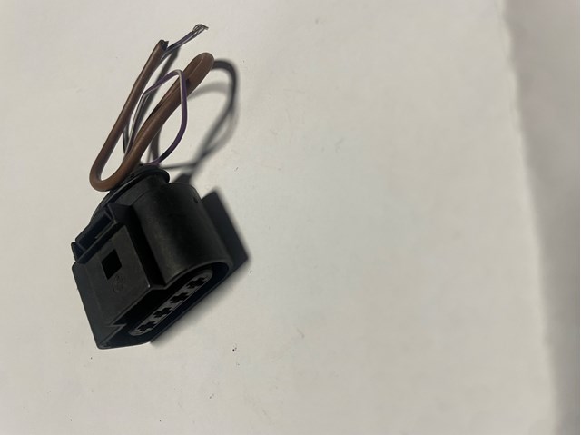 1J0973724 Разъем (фишка) катушки зажигания купить Одесса