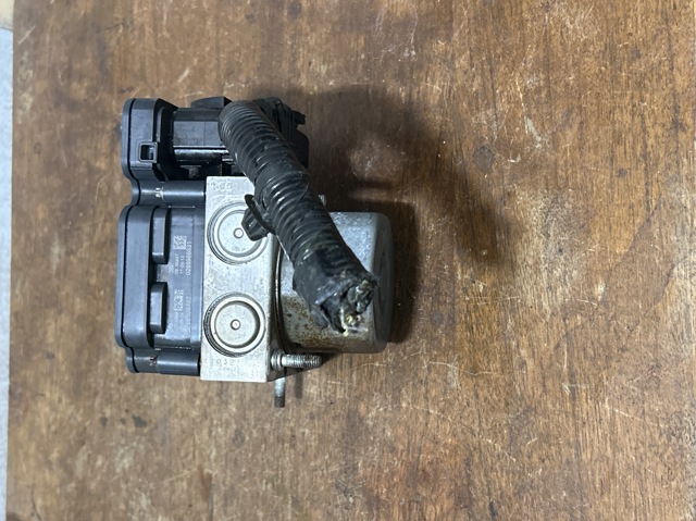 Блок управления АБС  2265106452 NISSAN