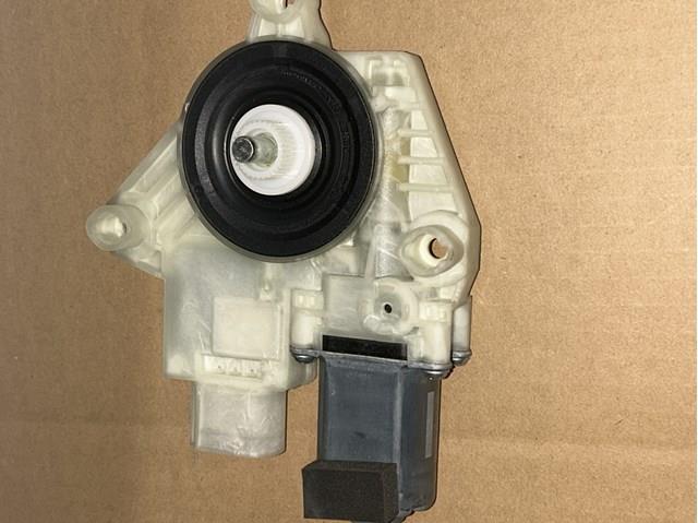 Привод электростеклоподъемника задний 61359463857 BMW