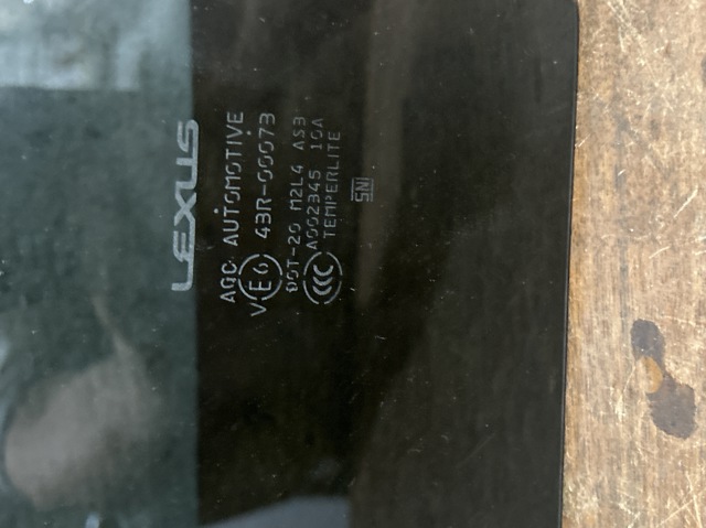 6812460371 TOYOTA Стекло-форточка двери задней левой купить в Ровно