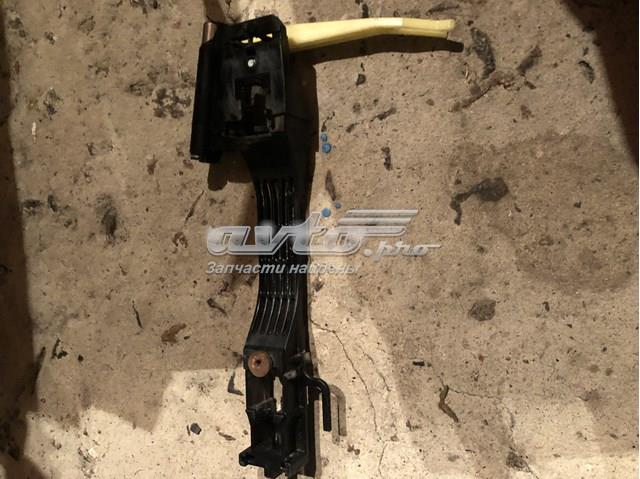 Держатель наружной ручки двери, задней левой 6920460010 TOYOTA