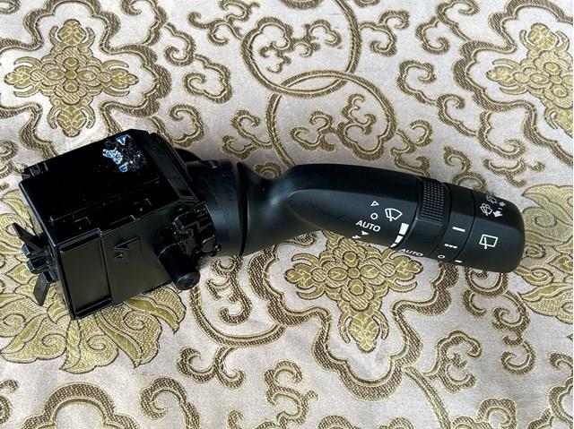 TOYOTA 8465242200 Переключатель подрулевой, центральная часть в наличии Винница