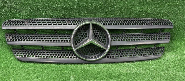 Решетка 1638800185 MERCEDES