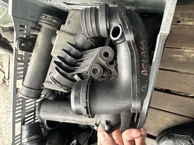MERCEDES 6680900129 Патрубок воздушный, выход воздушного фильтра в наличии Житомир