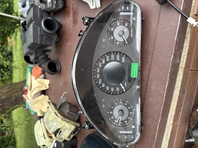 Щиток приборов A2115404448 MERCEDES
