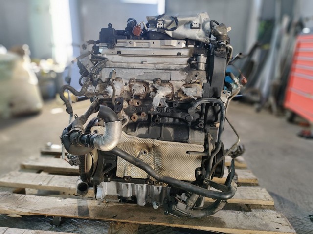VAG 04L100037A Двигатель в сборе в наличии Ирпень