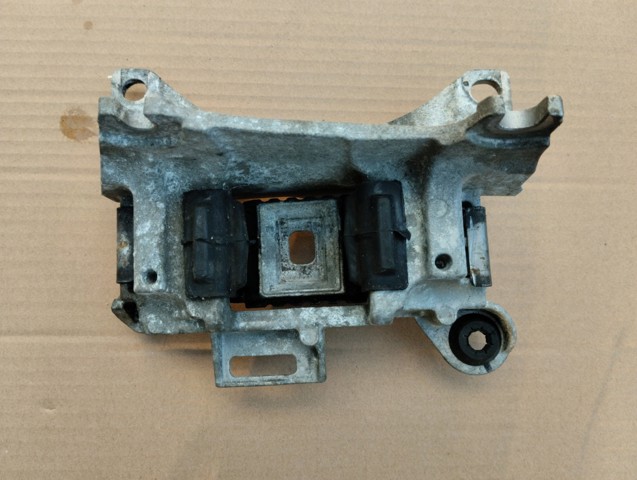 Подушка трансмиссии (опора коробки передач), левая 112219816R RENAULT