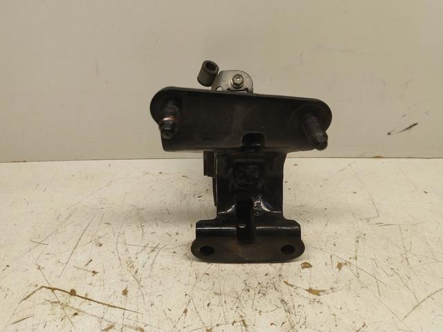 TOYOTA 1237136190 Подушка (опора) двигателя задняя в наличии Ровно