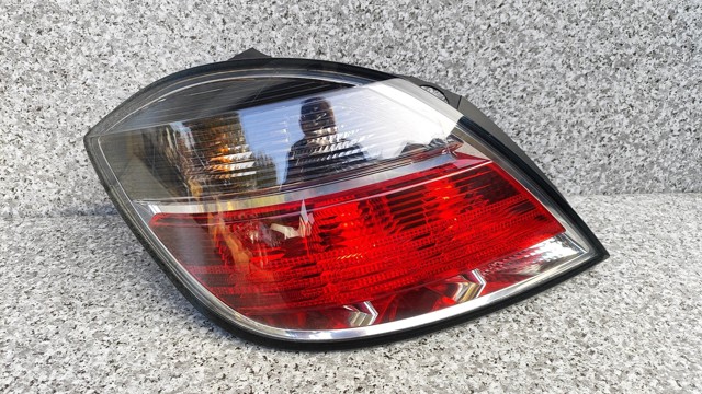 Opel astra h 06-13 фонарь задний левый

состояние детали как на фото

можем сделать дополнительные фото

отправка 5 дней

номер запчасти:&nbsp;13222324

plk289

&nbsp;

&nbsp; 13222324