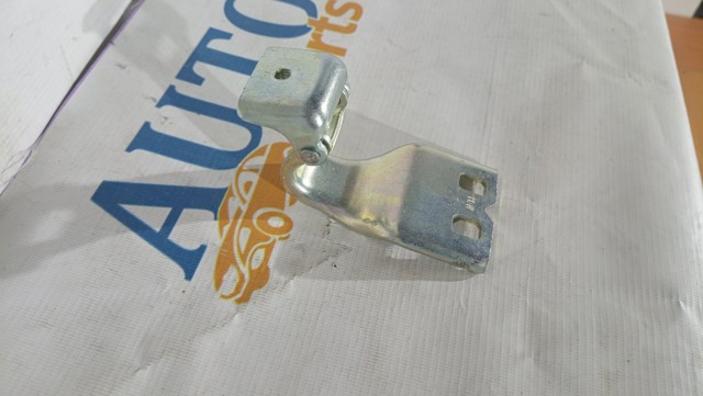 FORD 1347235 Петля двери задней (багажной 3/5-й) в наличии Запорожье