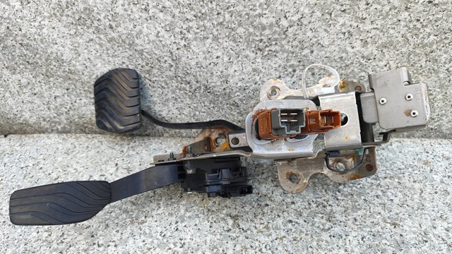 NISSAN 18002DF30B Педаль газа в наличии Каменское