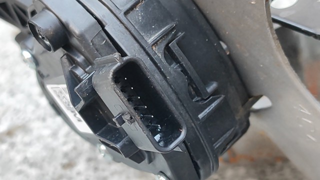 18002DF30B NISSAN Педаль газа (акселератора) купить в Черкассы