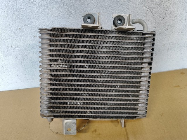 Радиатор масляный холодильник 213051KA2A NISSAN
