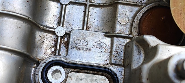 HYUNDAI 224102B612 Крышка клапанная в наличии Сумы