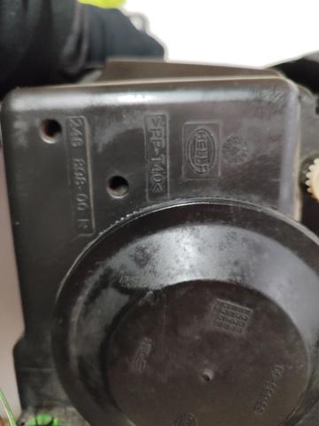 FORD 24689800R Правая фара в наличии Черновцы
