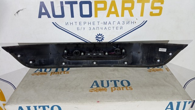 31301301 VOLVO Накладка крышки багажника купить в Украина