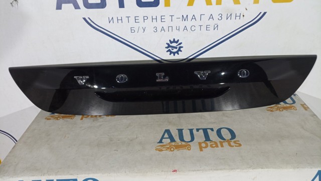 Накладка на крышку багажника 31301301 VOLVO