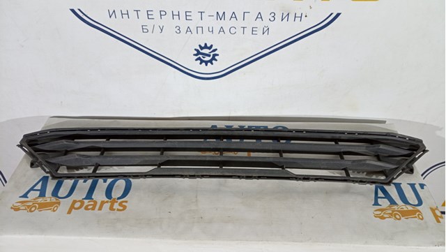 VOLVO 31425175 Решетка бампера переднего центральная в наличии Одесса